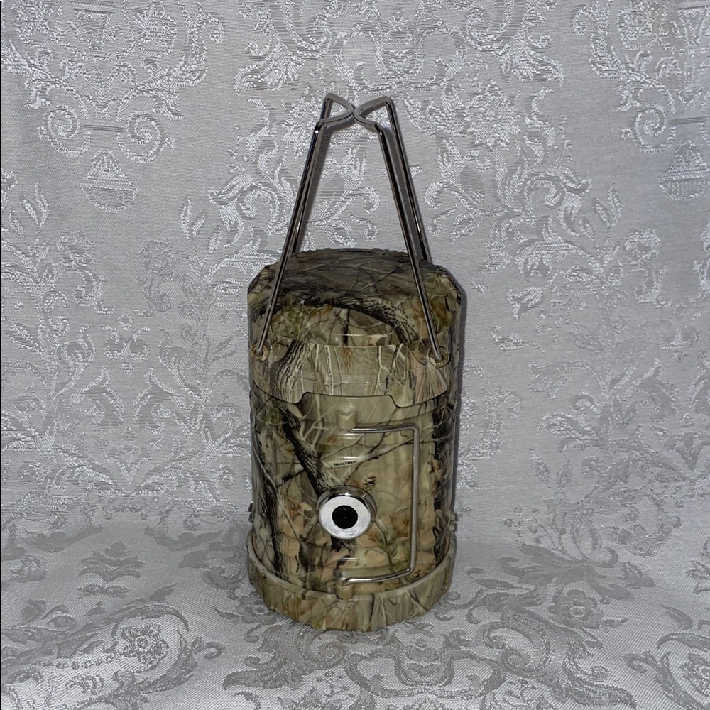 NWOT Camouflage LED Flashlight - Picture 3 of 4